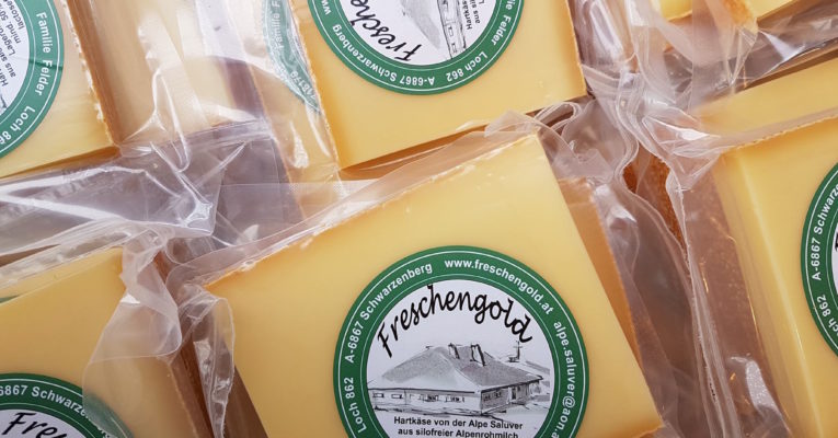 Käse und Fleischspezialitäten von der Alpe Saluver